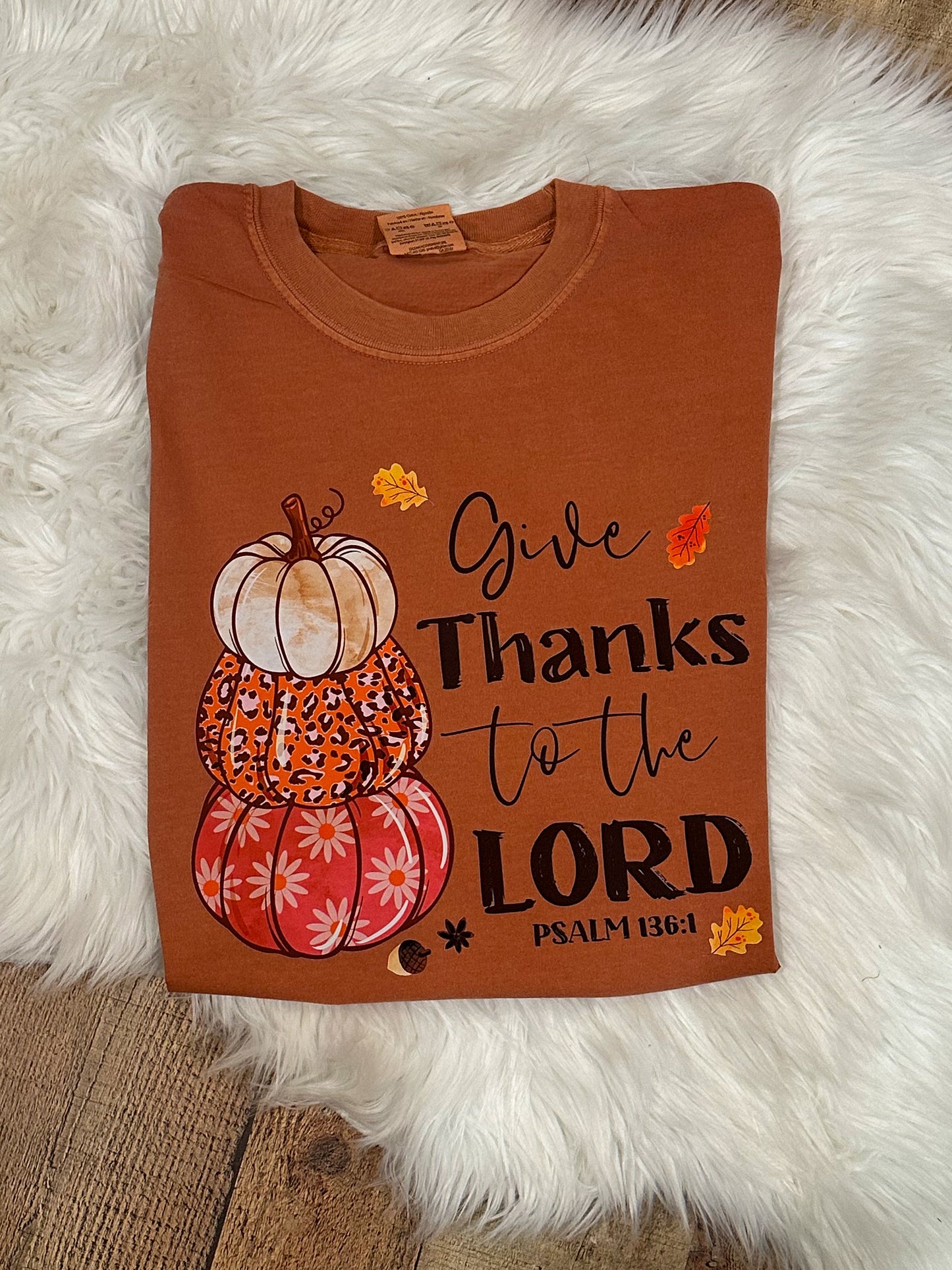 Give Thanks to the Lord pumpkins